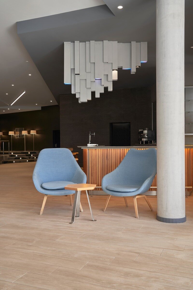 The Entertainment Room & Bar
