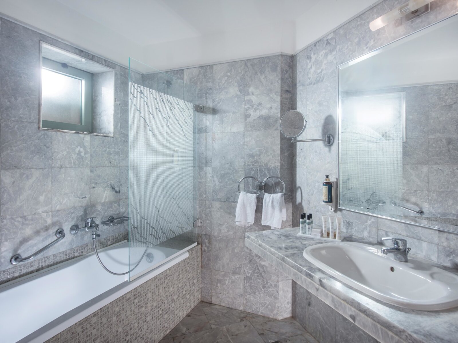 Wohnbeispiel Double room private pool