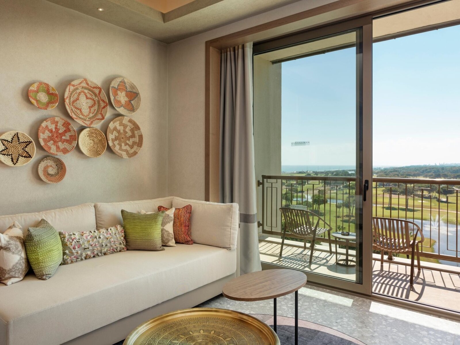 Wohnbeispiel Single with Child Superior Room Sea View