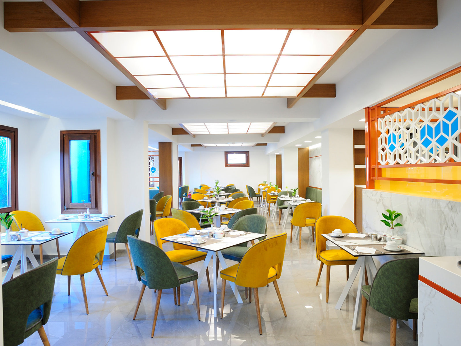 Oinos Main Restaurant