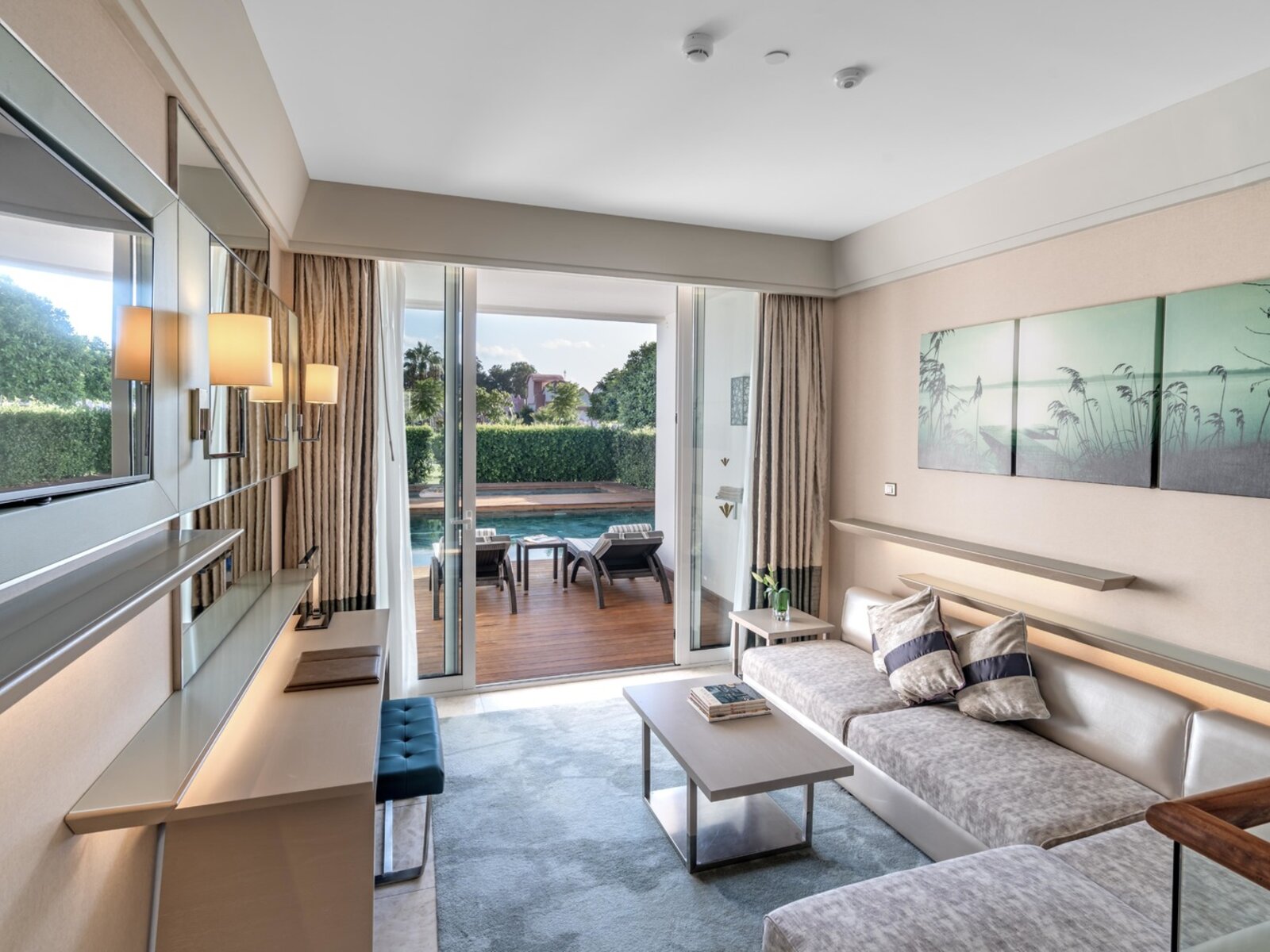 Wohnbeispiel Pool Suite  Ground Floor