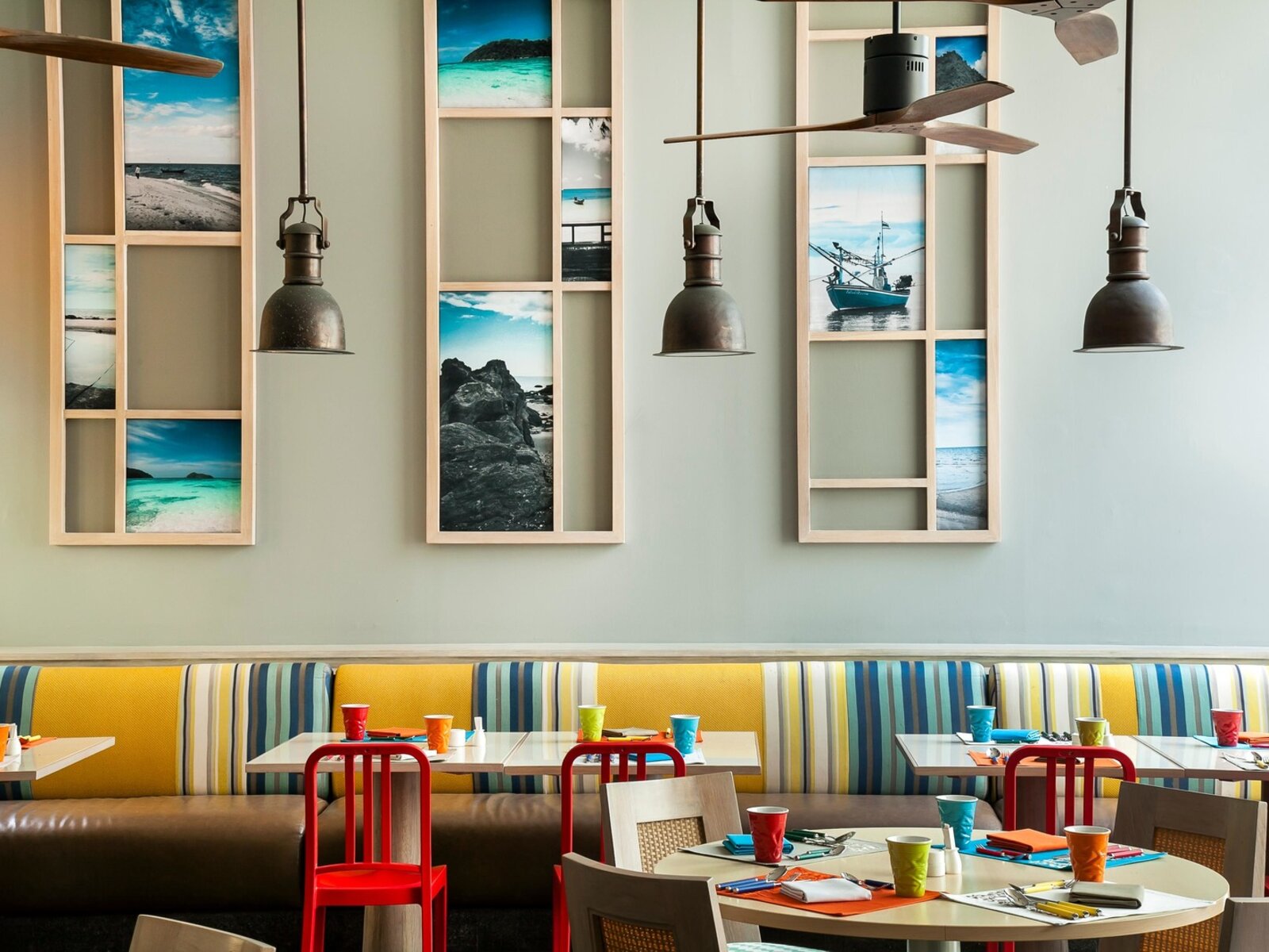 Sea Breeze Cafe & Terrace