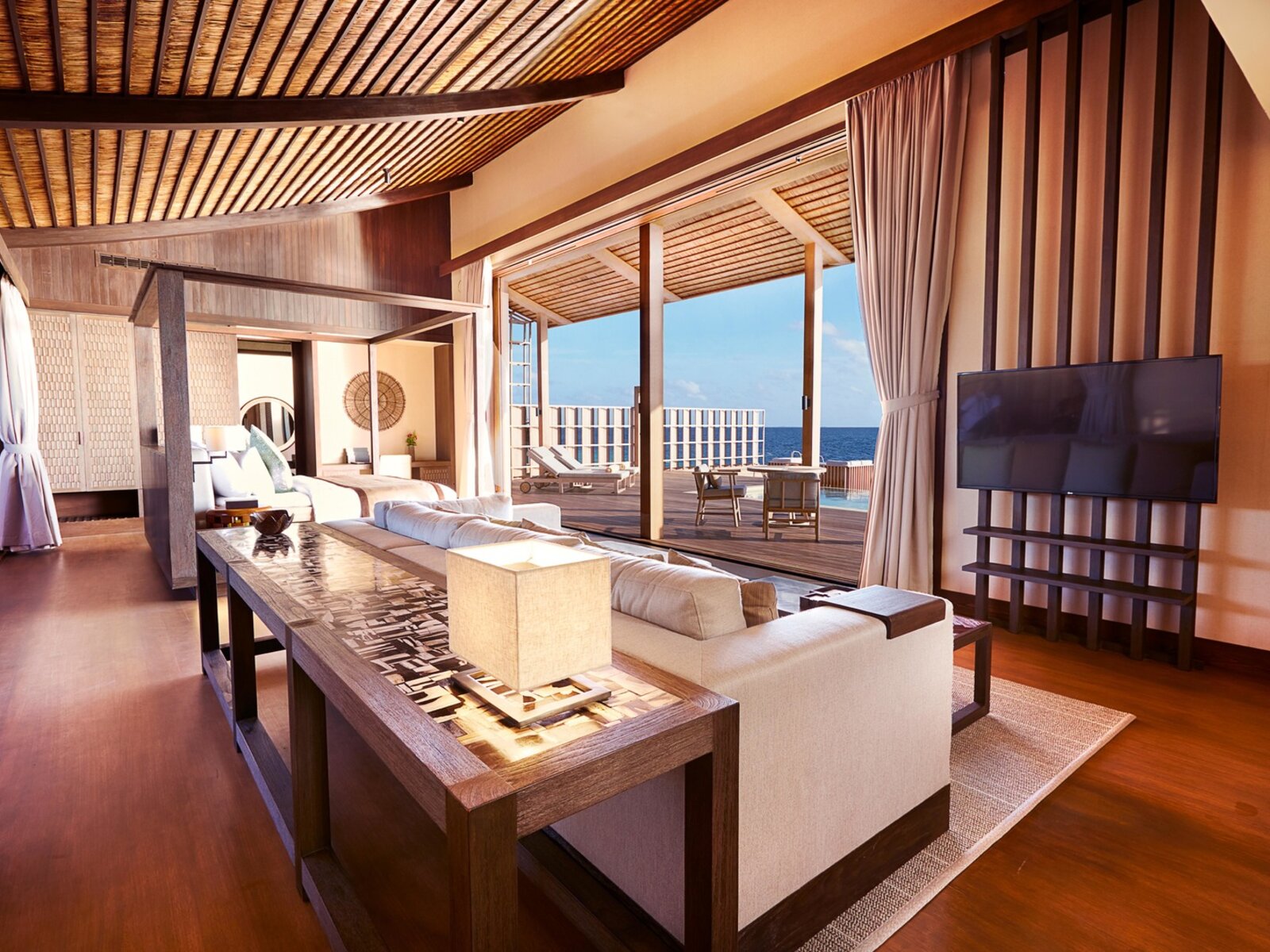 Wohnbeispiel Ocean Pool Residence Single Bedroom