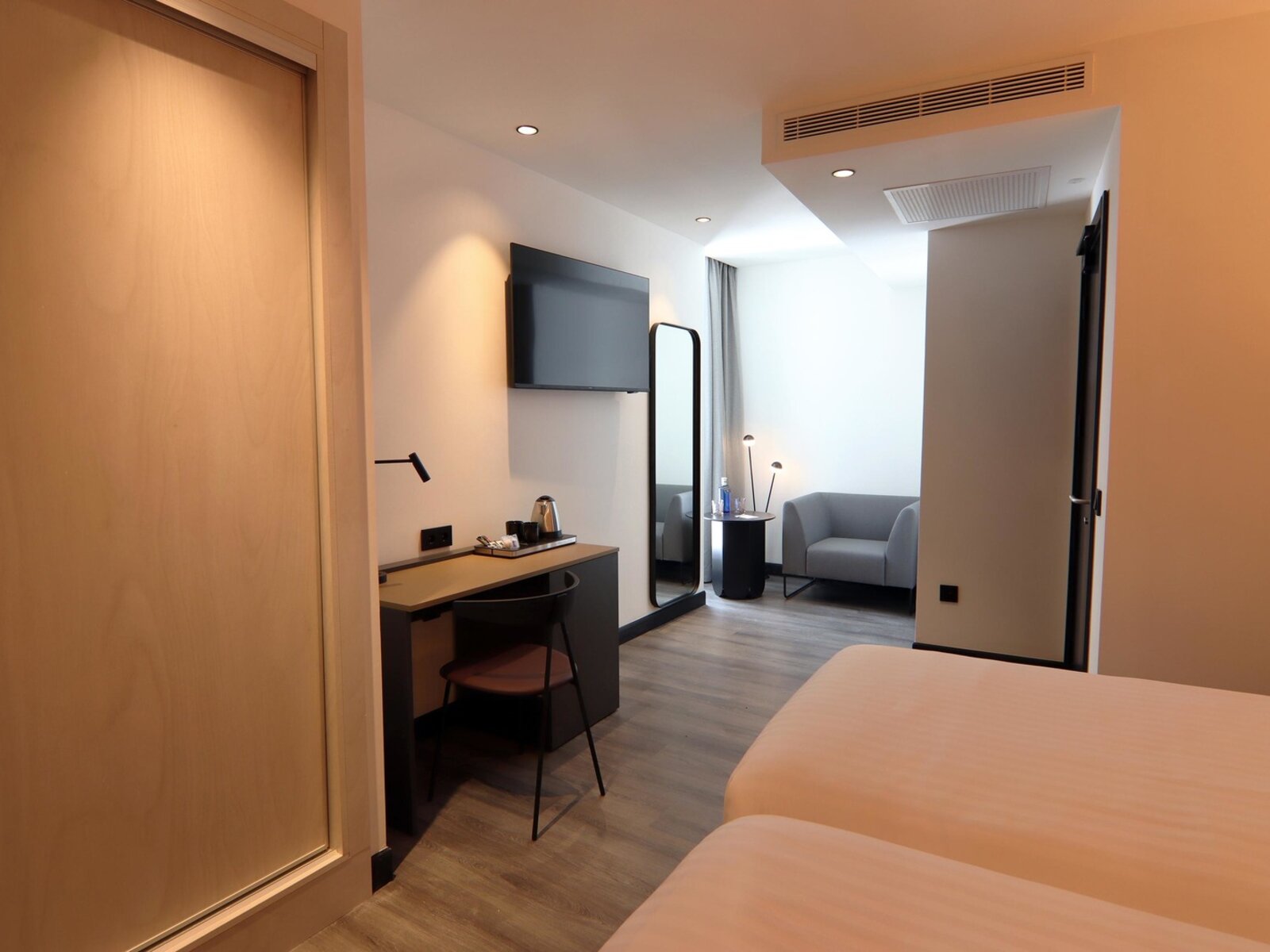 Wohnbeispiel Double Deluxe (Interior room)