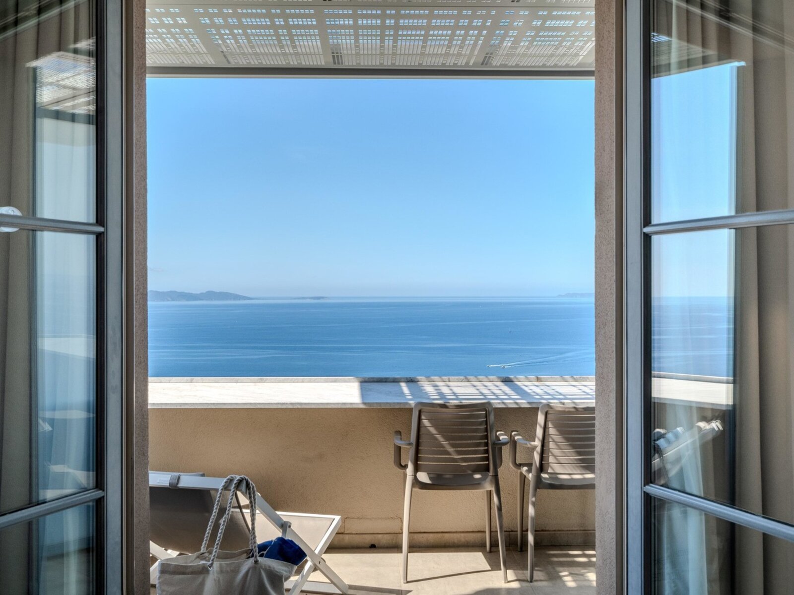 Wohnbeispiel Double Room Superior Sea View