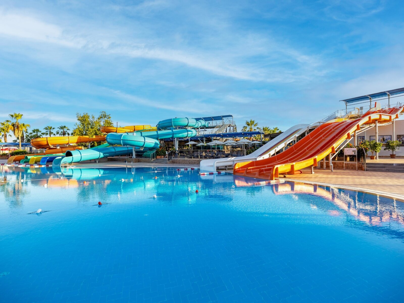 Aquapark pool