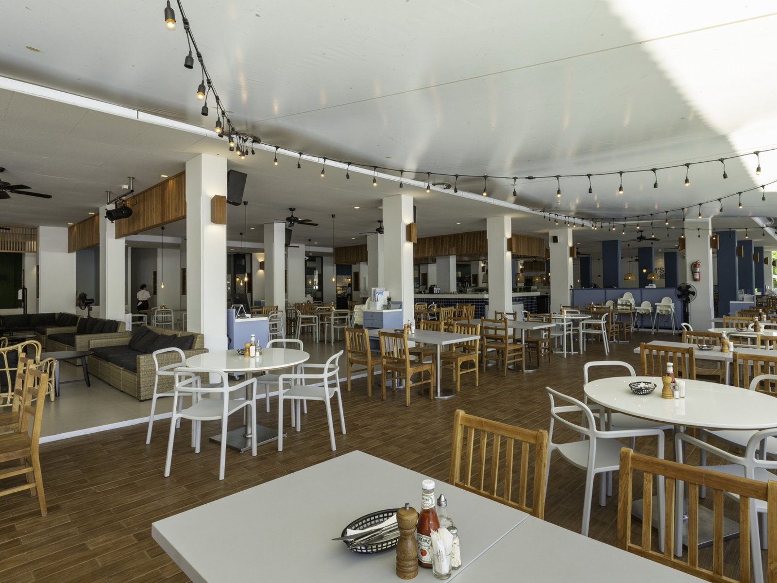 SOM's Kitchen