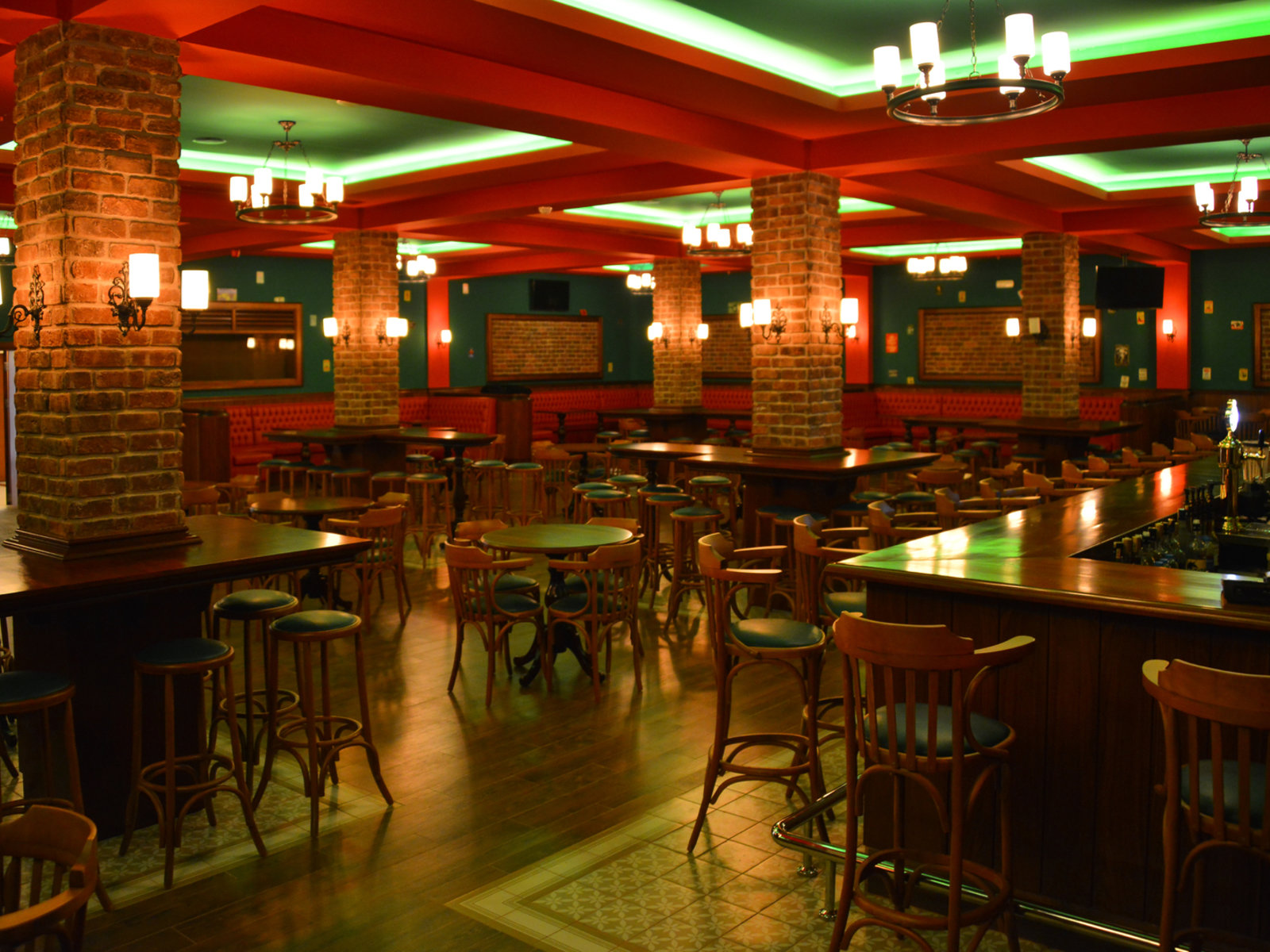 Ali's Irish Pub