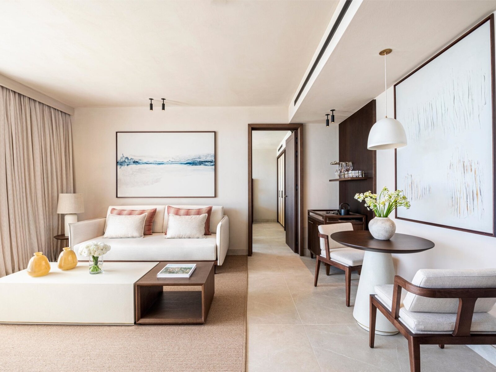Wohnbeispiel One Bedroom Sea view Pool Suite
