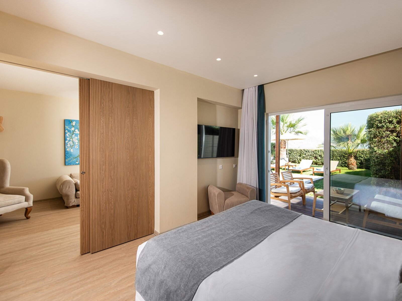 Wohnbeispiel Aqua Suite Sea Front private pool