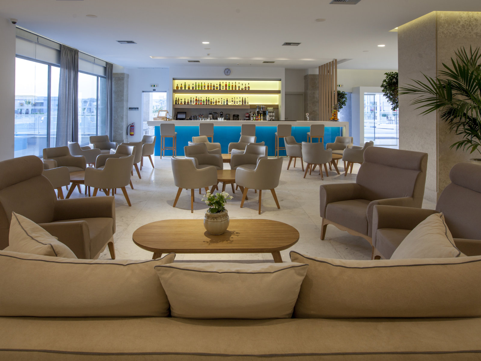 Sithonia Main Bar