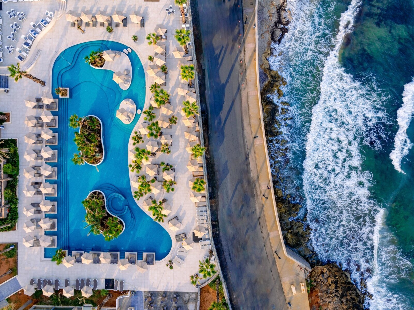 RELAX POOL