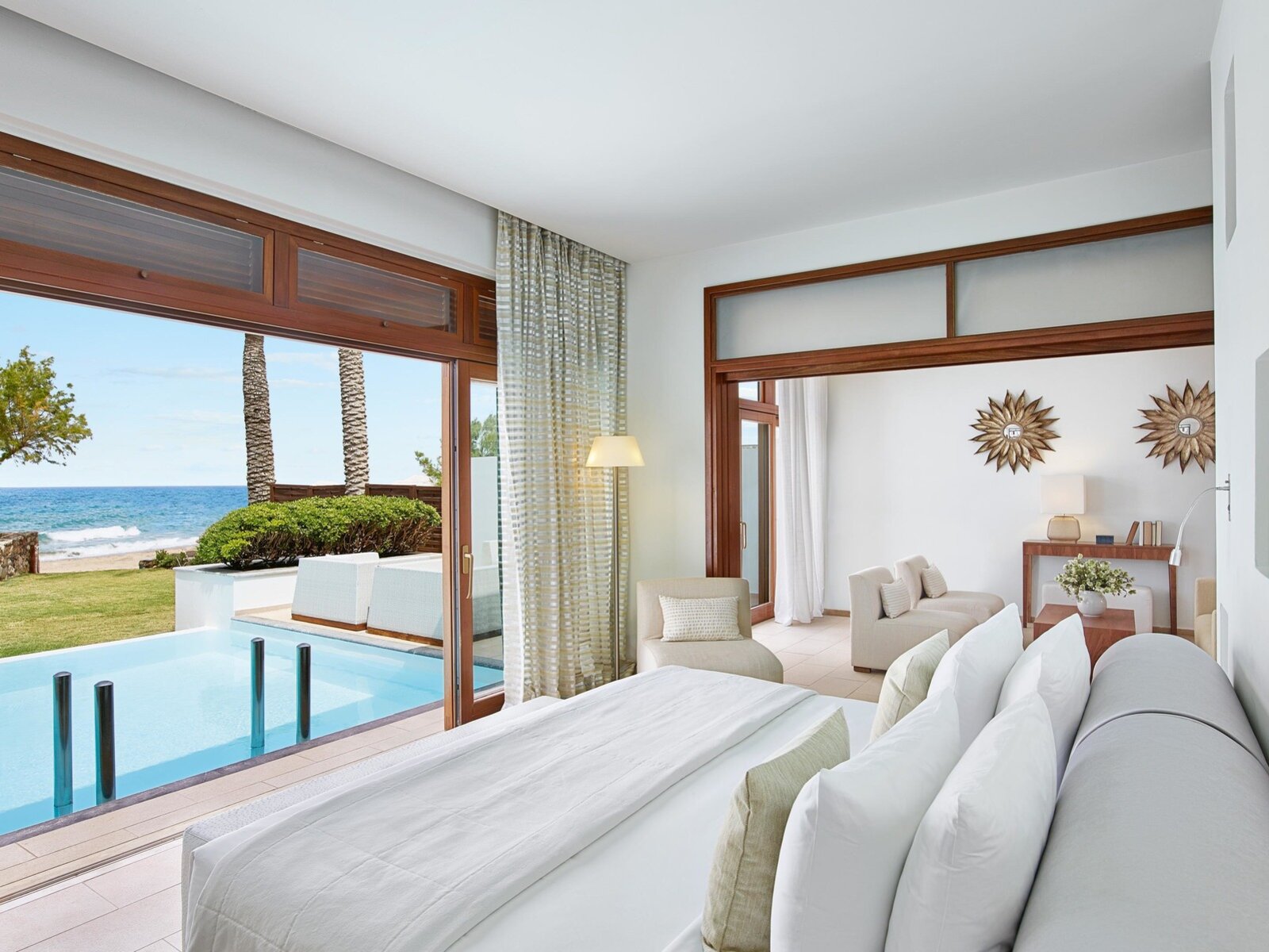 Wohnbeispiel Junior Villa Waterfront with Private Pool