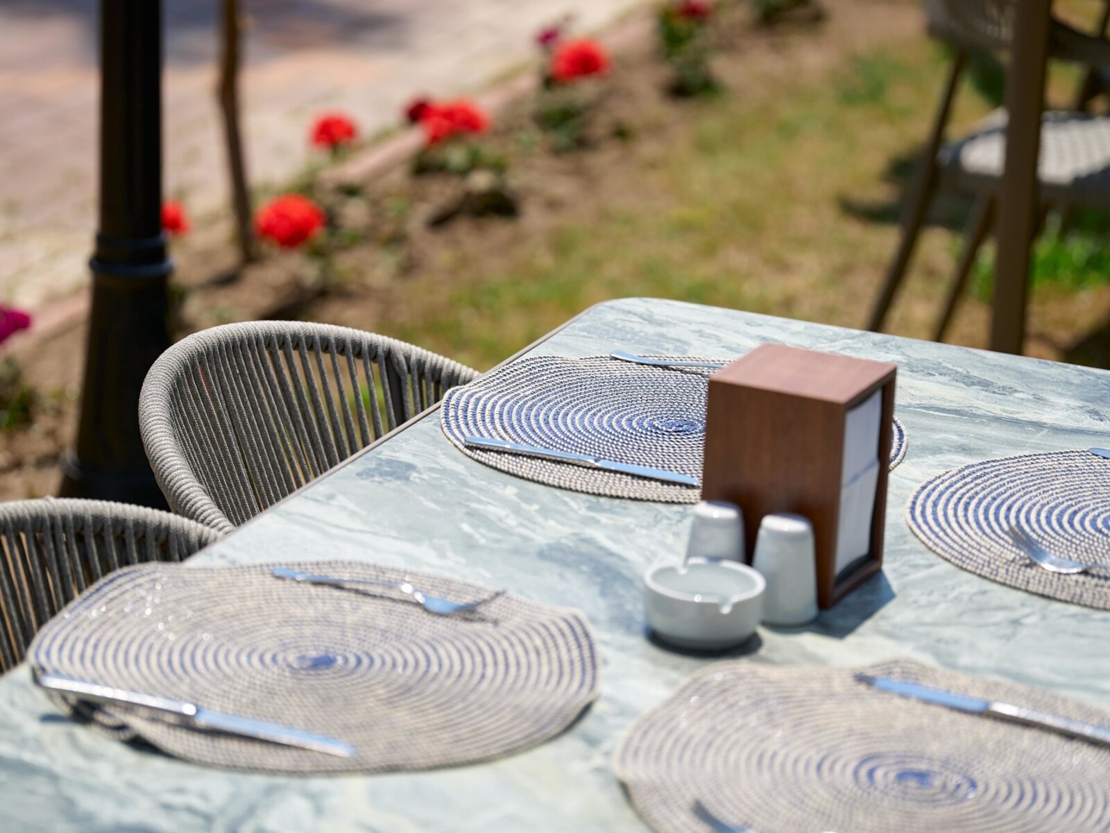 A LA CARTE