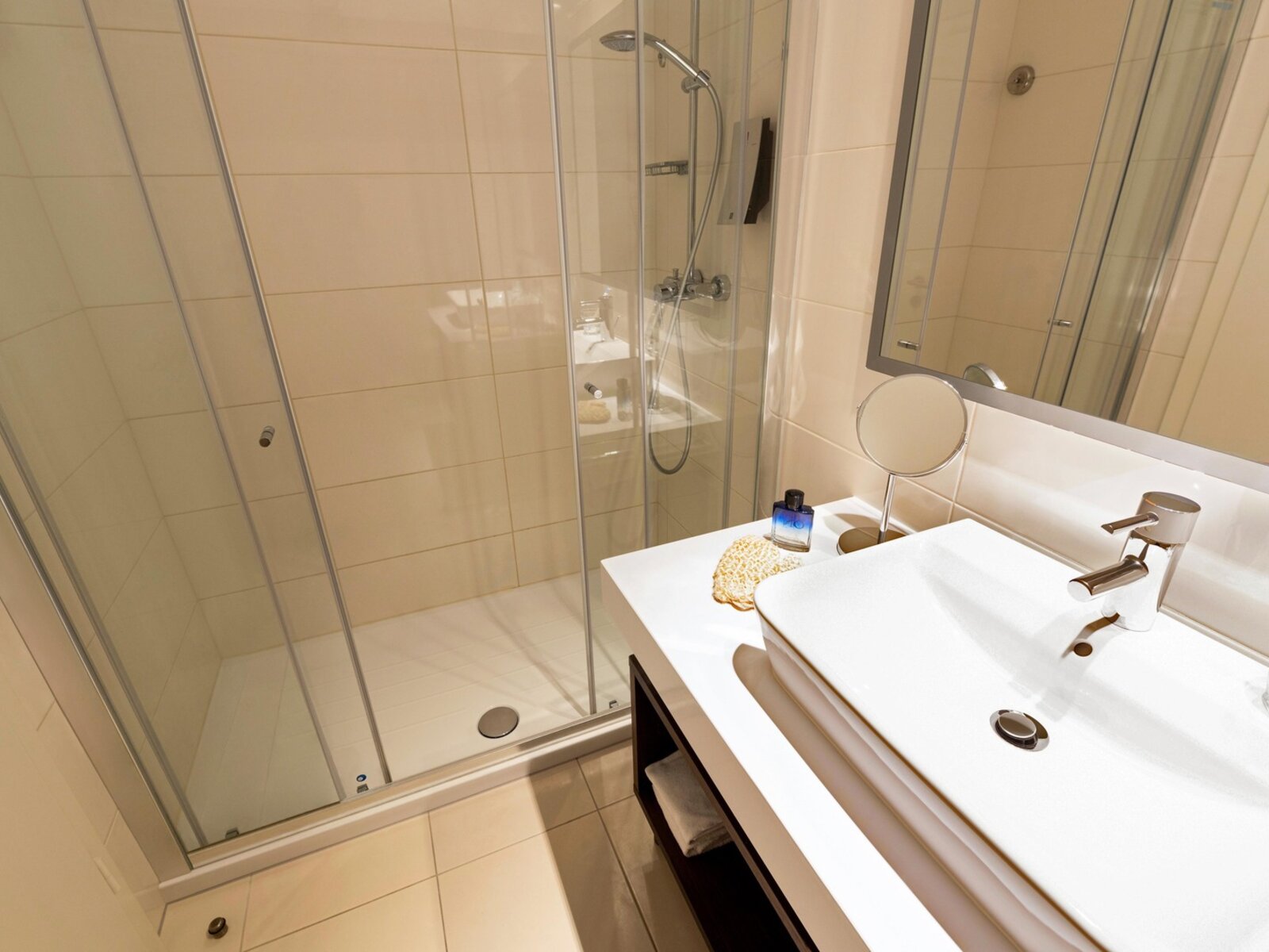Wohnbeispiel Standard Double Room Limited Sea View