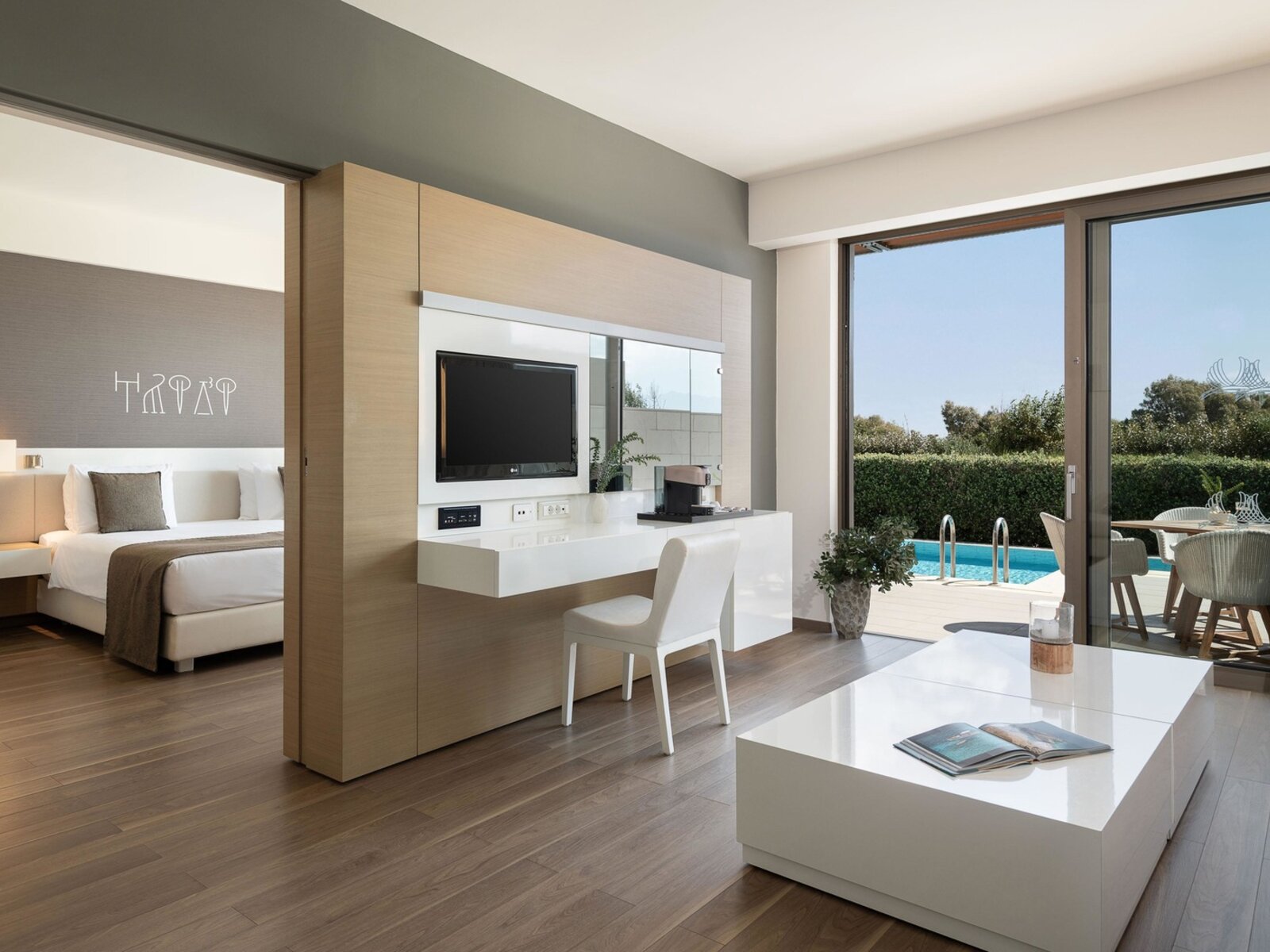 Wohnbeispiel Deluxe Suite Private pool  (60qm)
