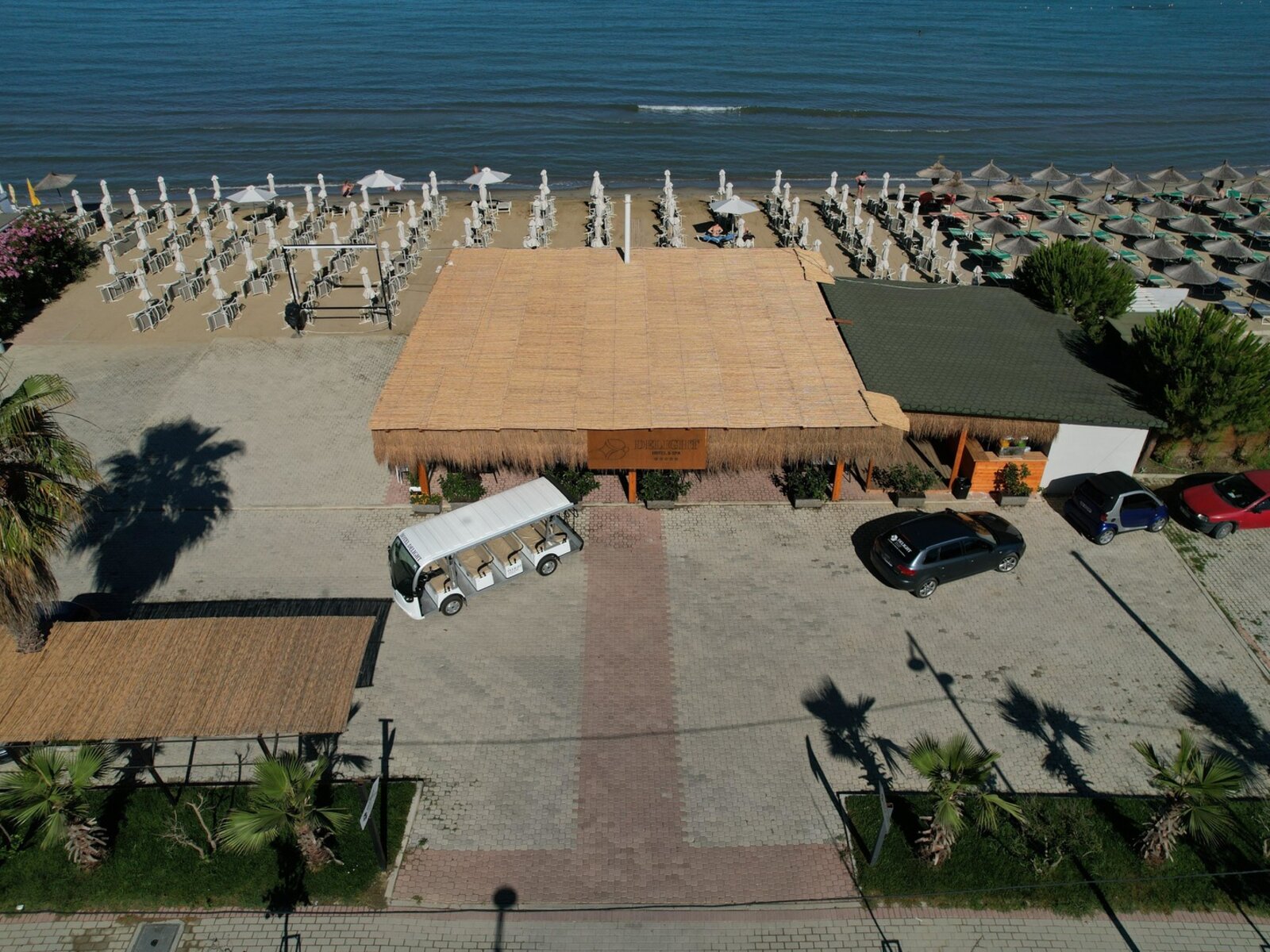 Delight Hotel Beach &Bar