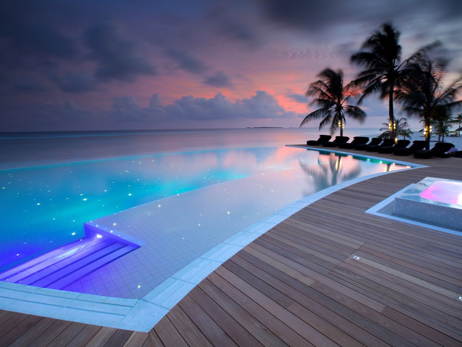 Sangu Infinity Pool