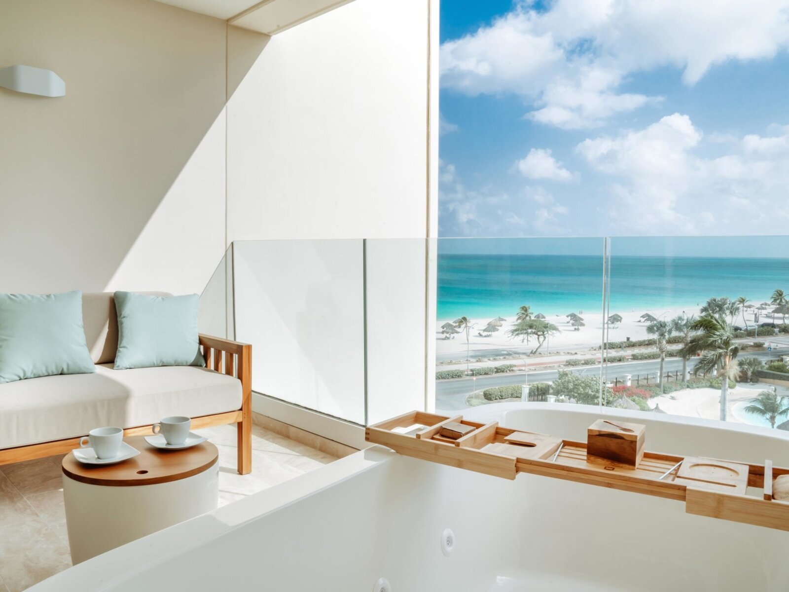 Wohnbeispiel Ocean View Suite King („AI-generated“)