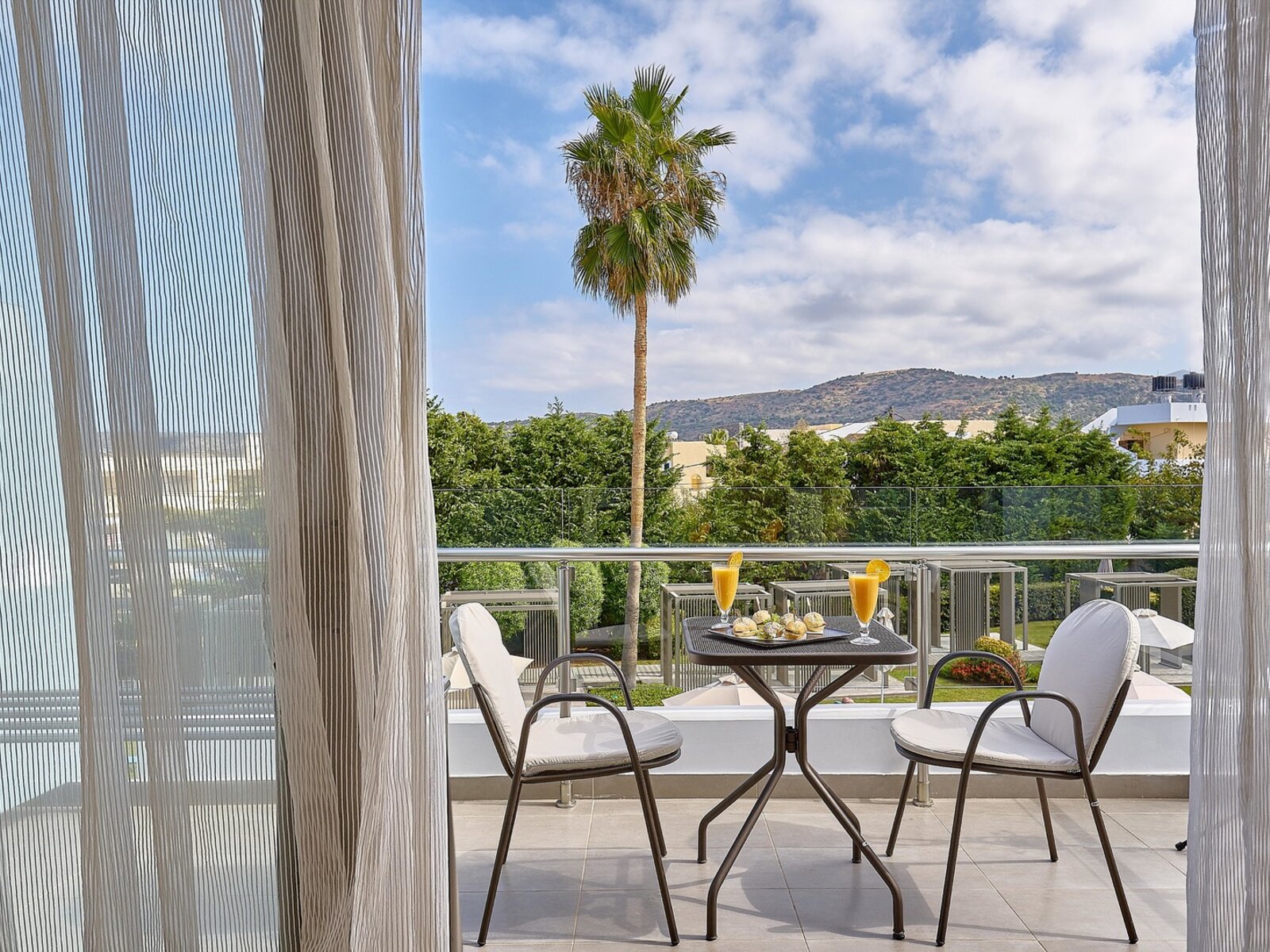 Wohnbeispiel Superior Room Mountain/Garden View