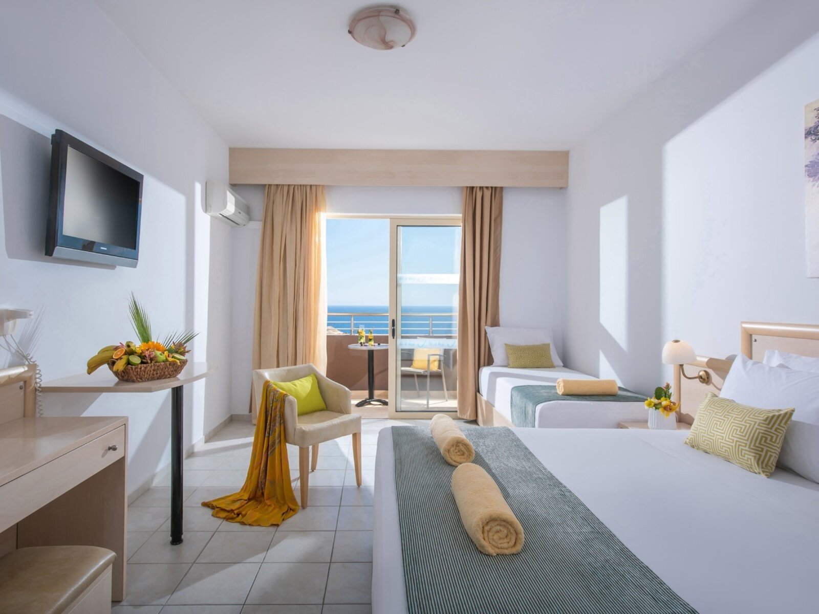 Wohnbeispiel Executive Double Sea View mainbuilding