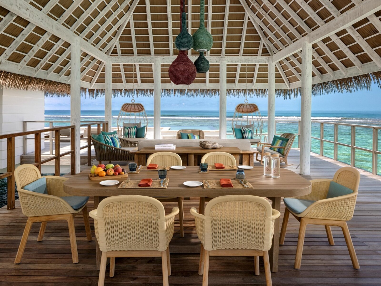 Wohnbeispiel Two Bedroom Water Villa with Pool