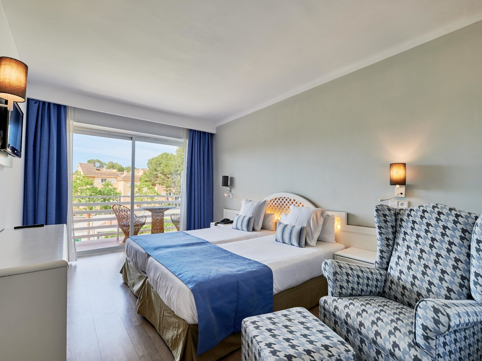 Wohnbeispiel Doppelzimmer Pool View