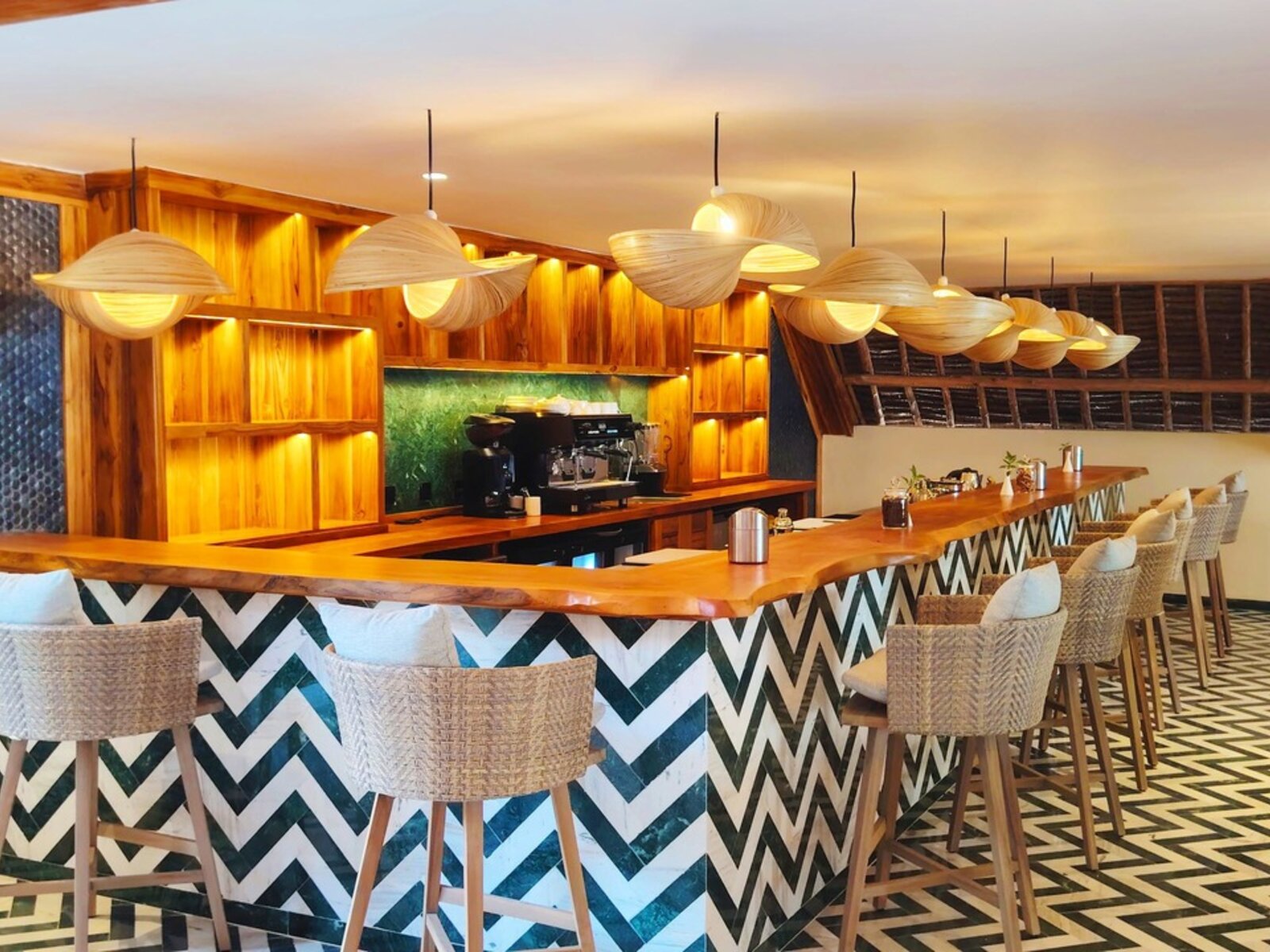 Zuri Bar
