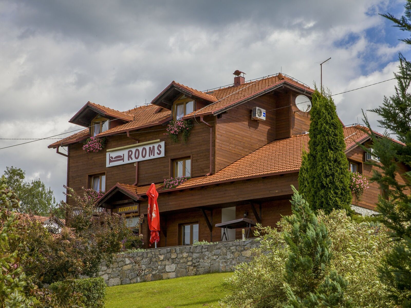 Hotel Tourist Centar Marko in Rakovica günstig buchen bei TUI.com
