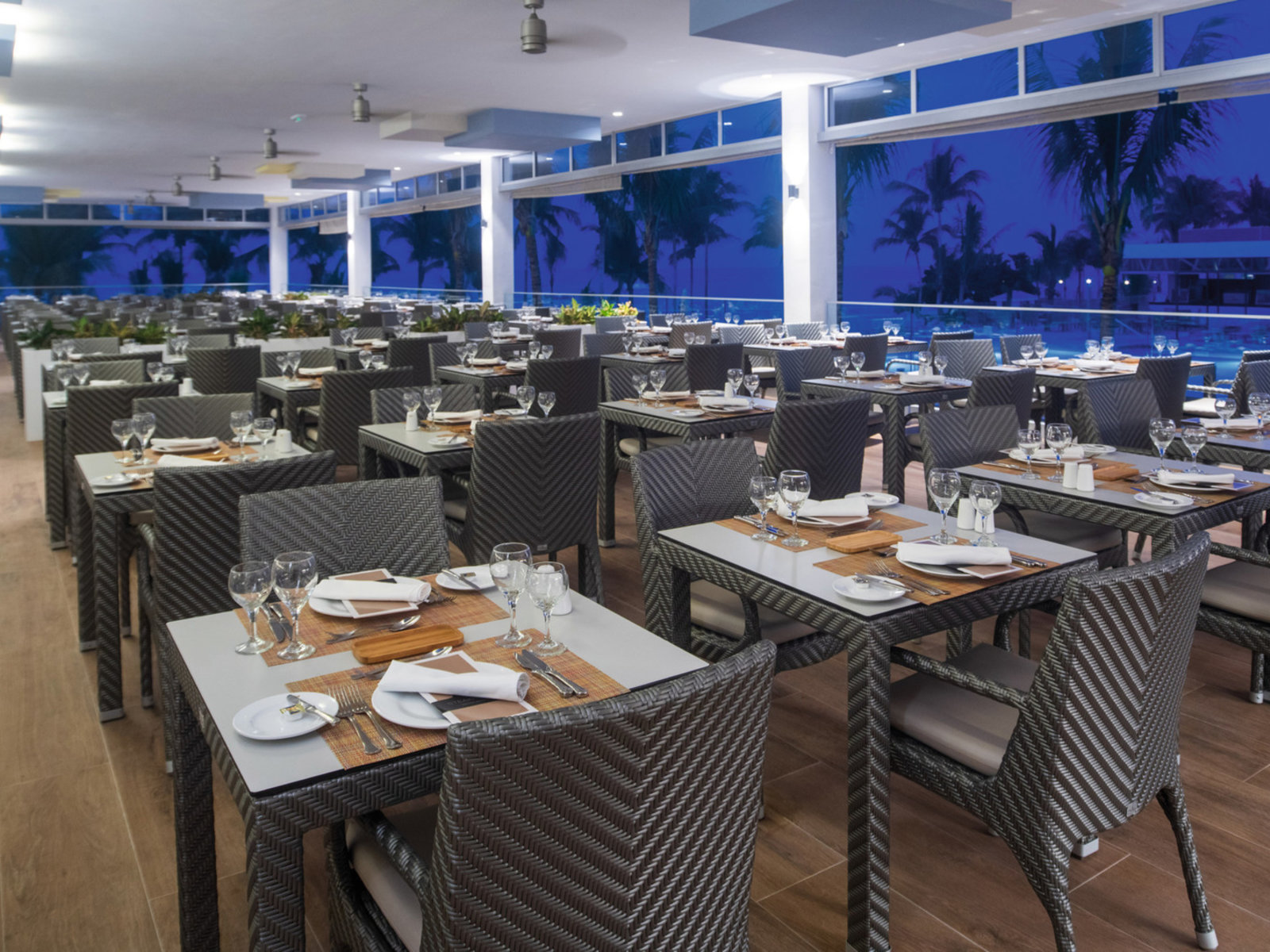 Poolrestaurant/ Steakhouse