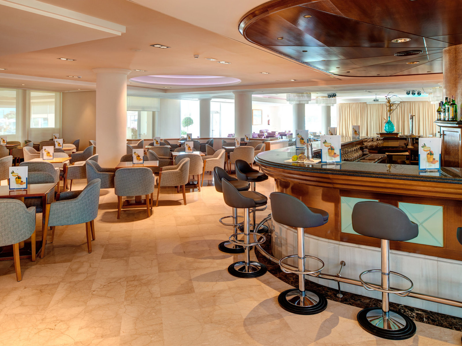 Salonbar