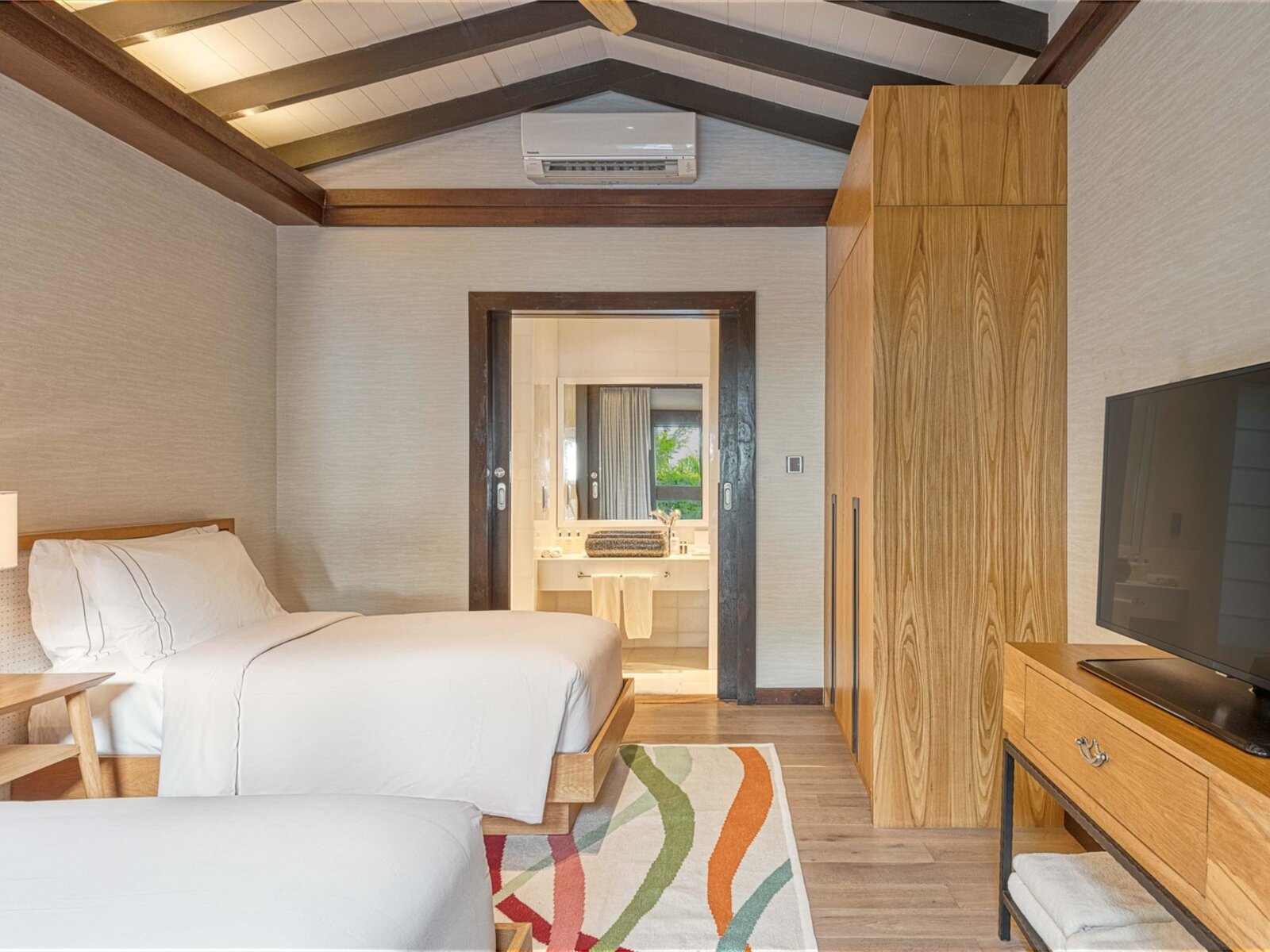 Wohnbeispiel Earth Pool Pavilion Two Bedroom Suite