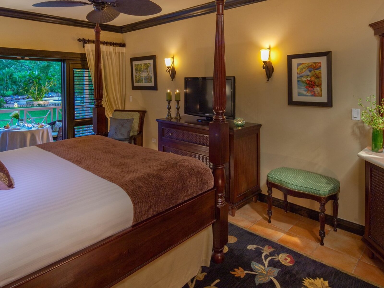Wohnbeispiel Honeymoon Hideaway Luxury Club Level Garden Cottage - GC
