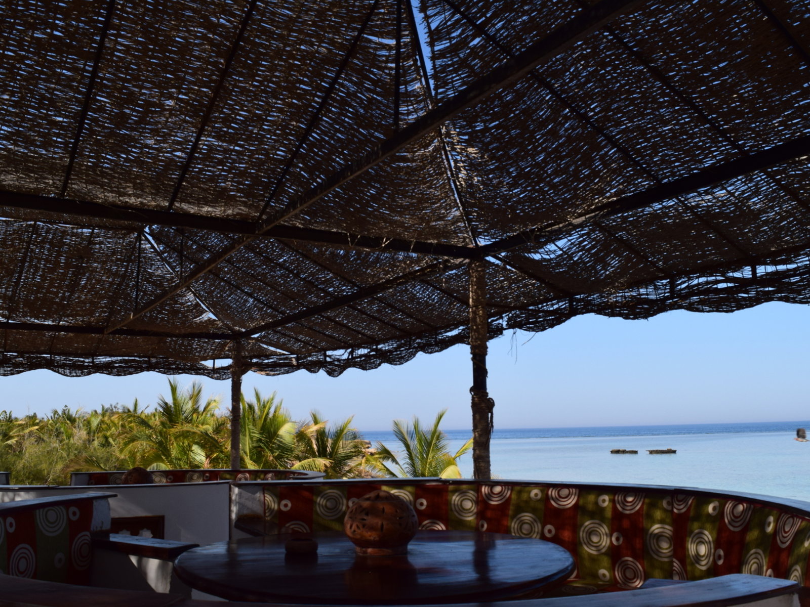 Oasis bar