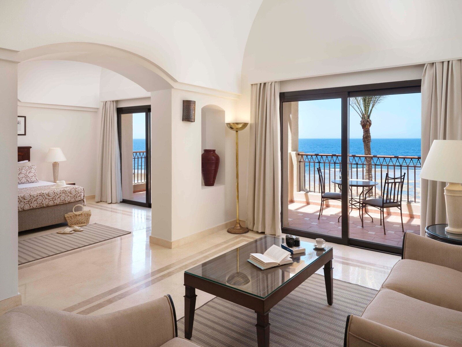 Wohnbeispiel Junior Queen Suite Sea View Room