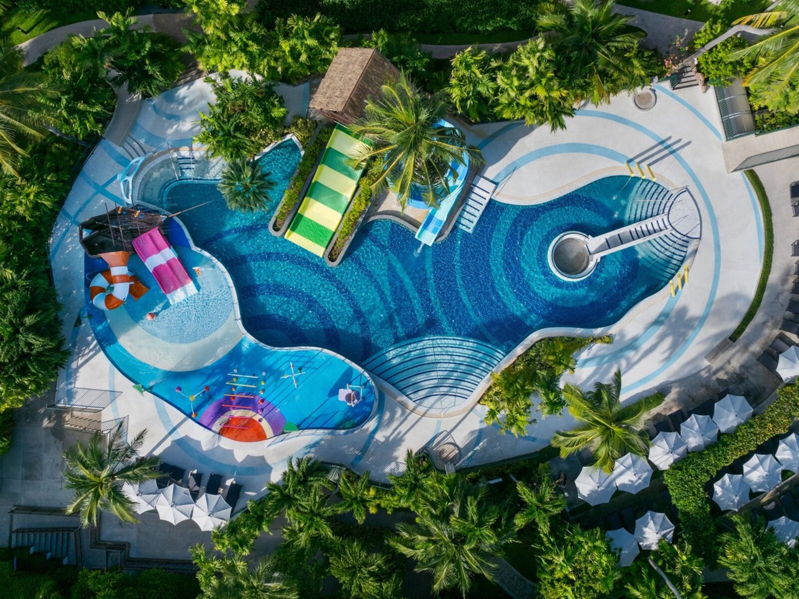 Fun pool