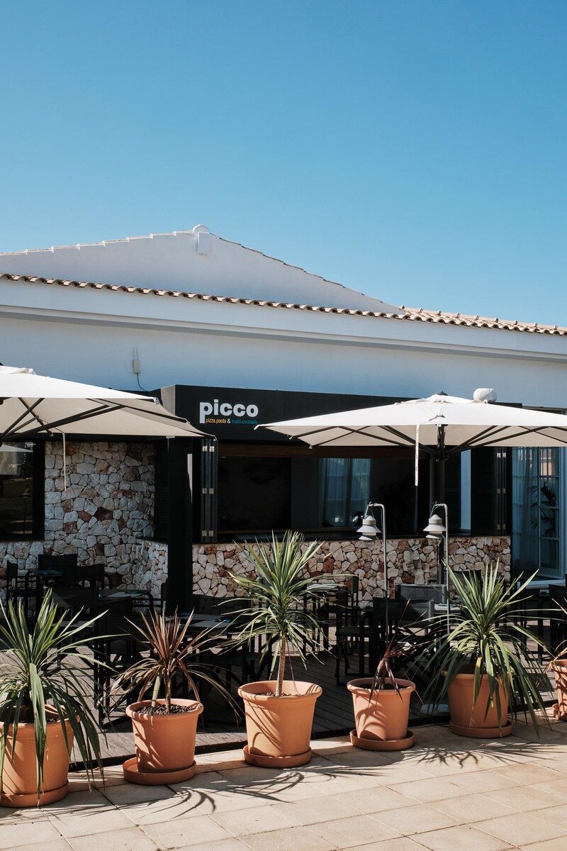 PICCO pizza.pasta & sushi.cocktails