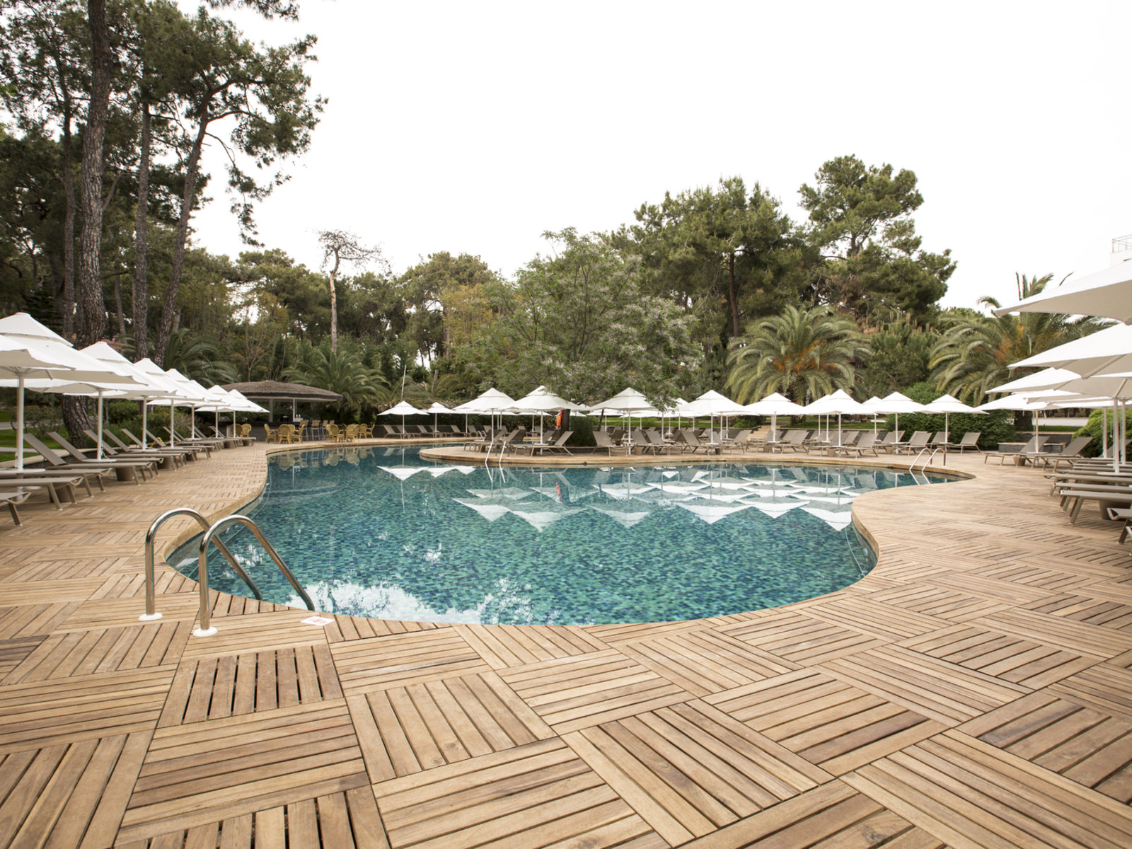 Family-Pool