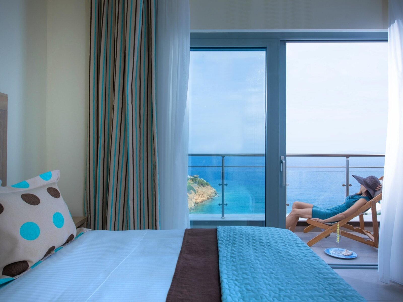 Wohnbeispiel Luxury room 1 bedroom Sea View Private pool