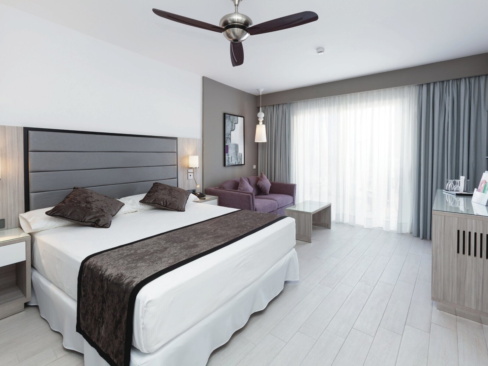 Wohnbeispiel Large Double Room Accessible