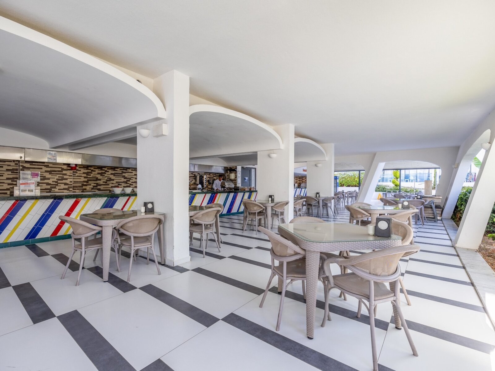 SANTA MARIA POOL BAR