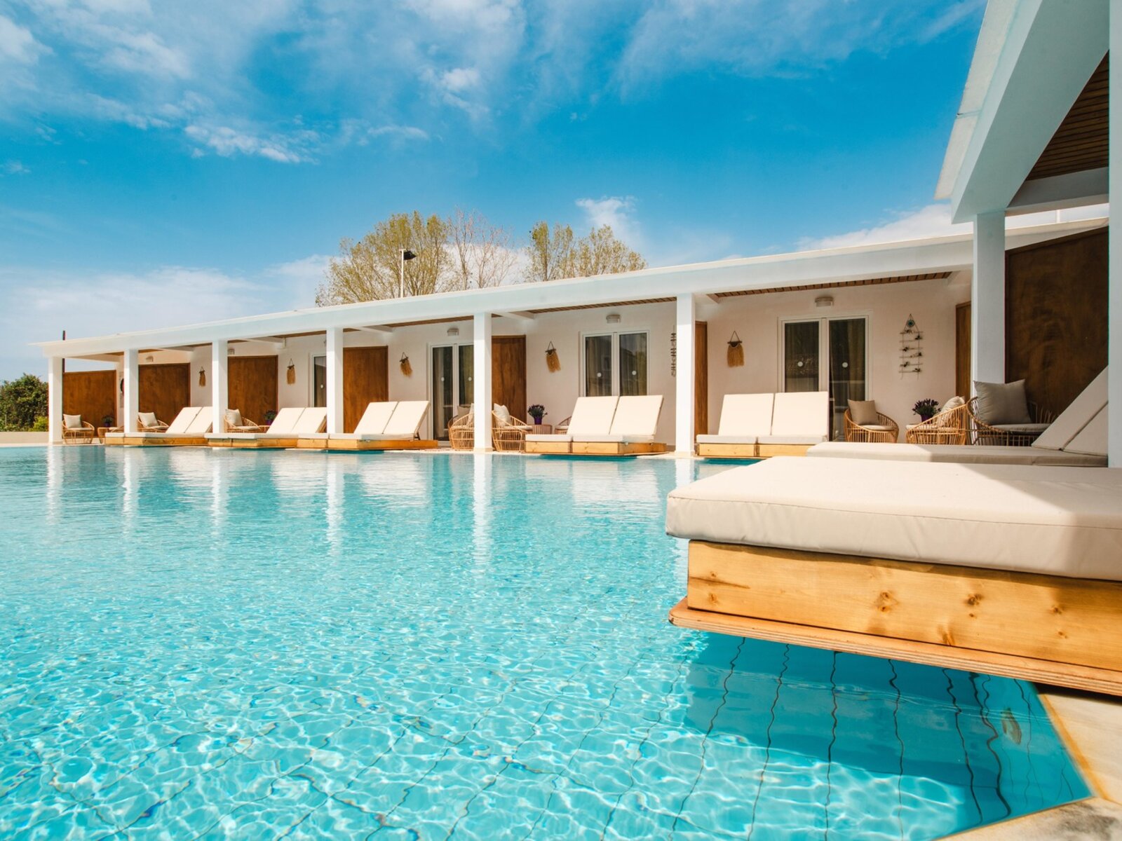 ANNEX POOL