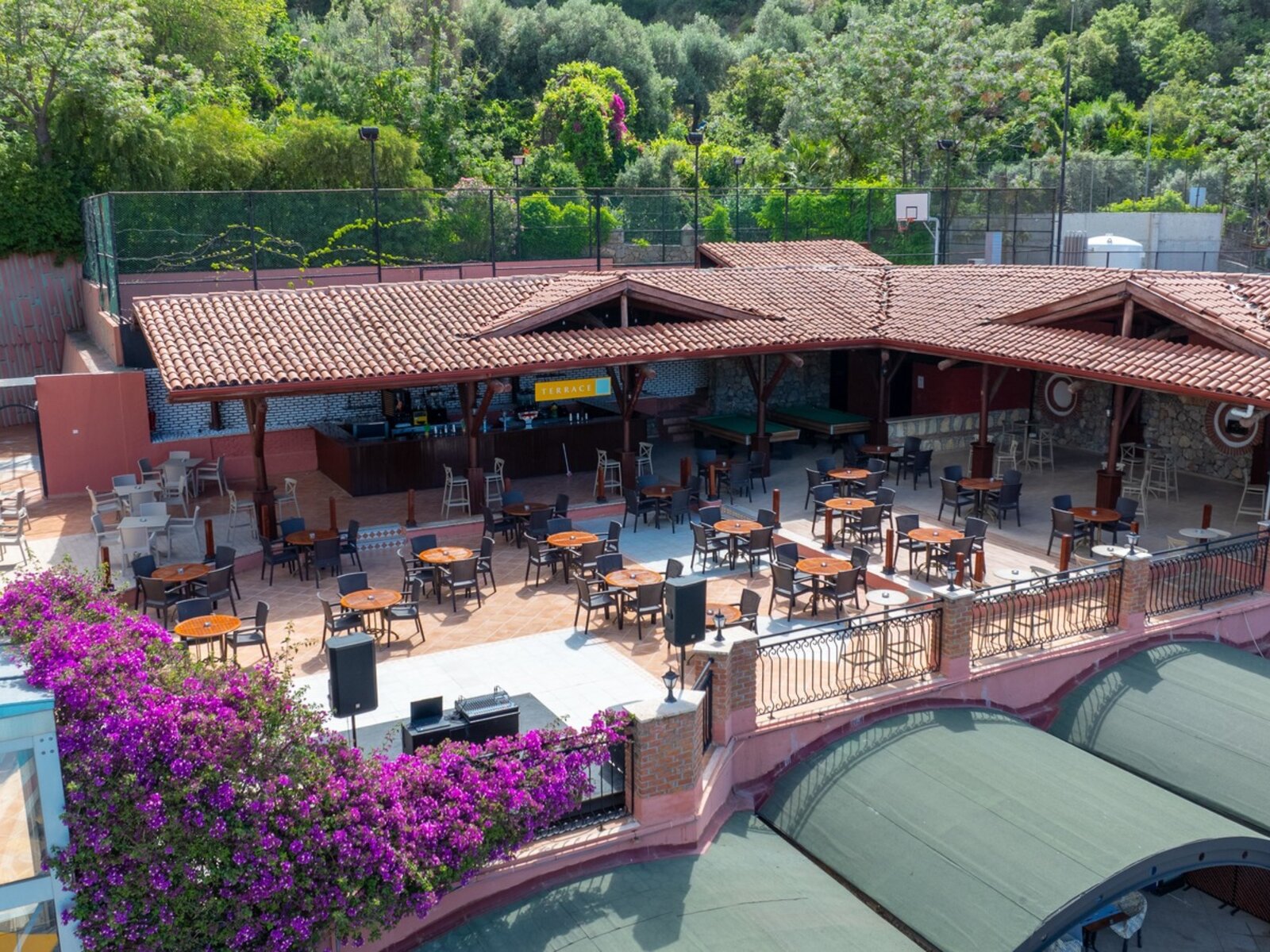 Terras Bar