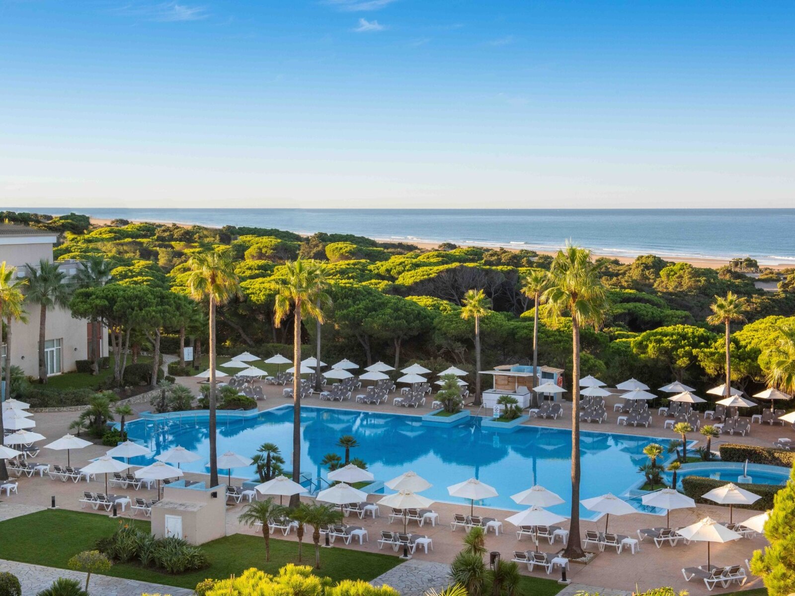 PISCINA PONIENTE