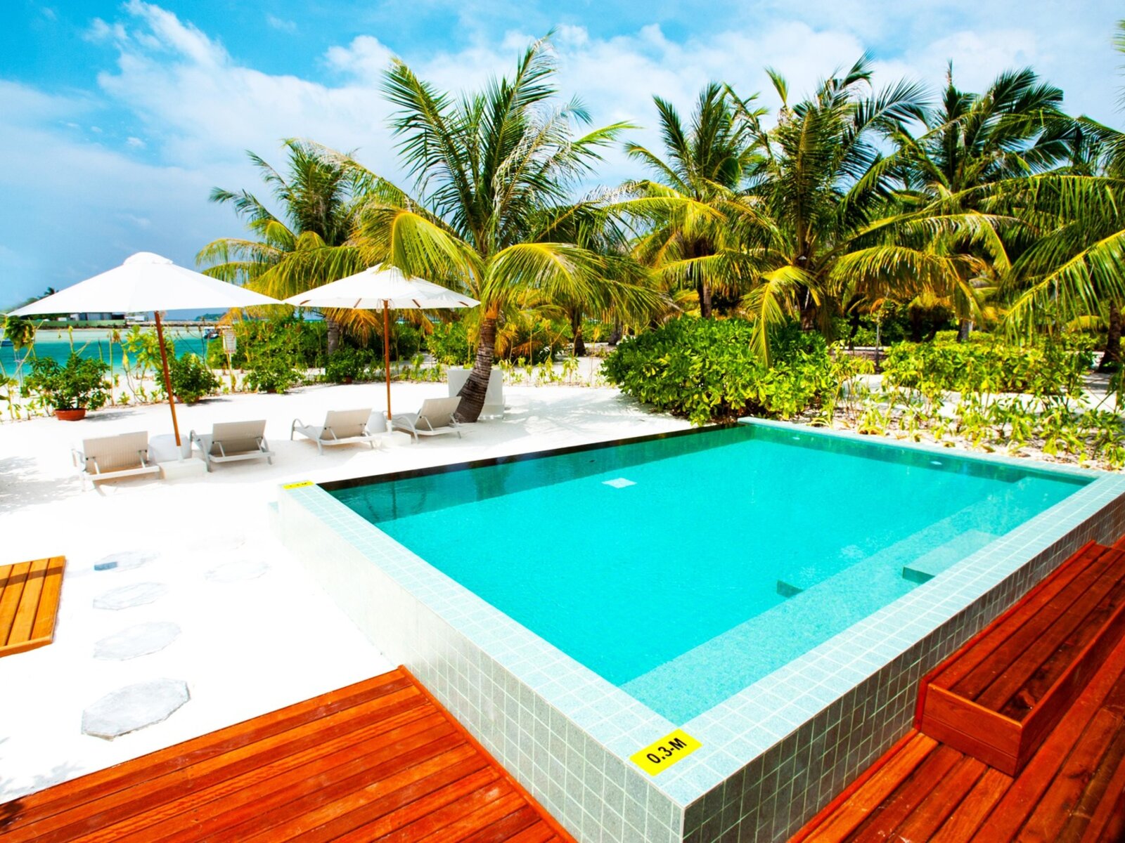 Wohnbeispiel Three Bedroom Beach Pool Villa Garden View