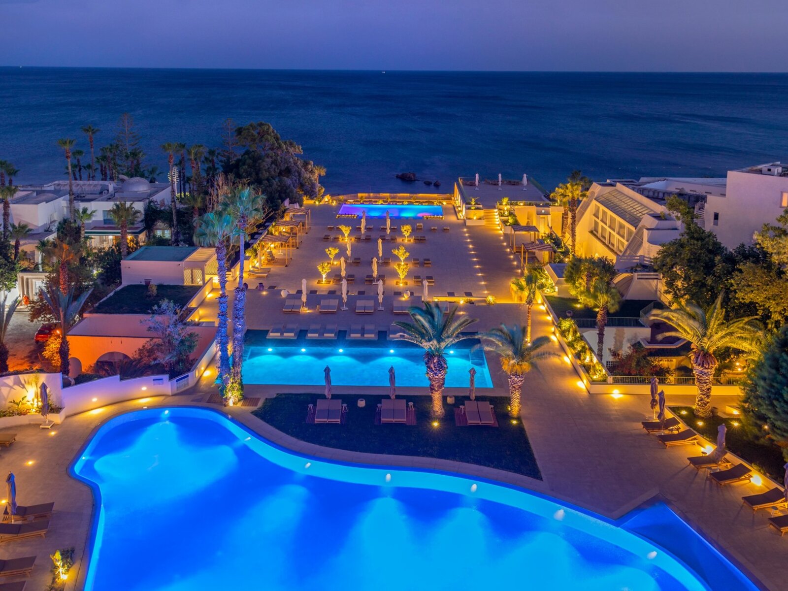 Heated Lagoon Pool