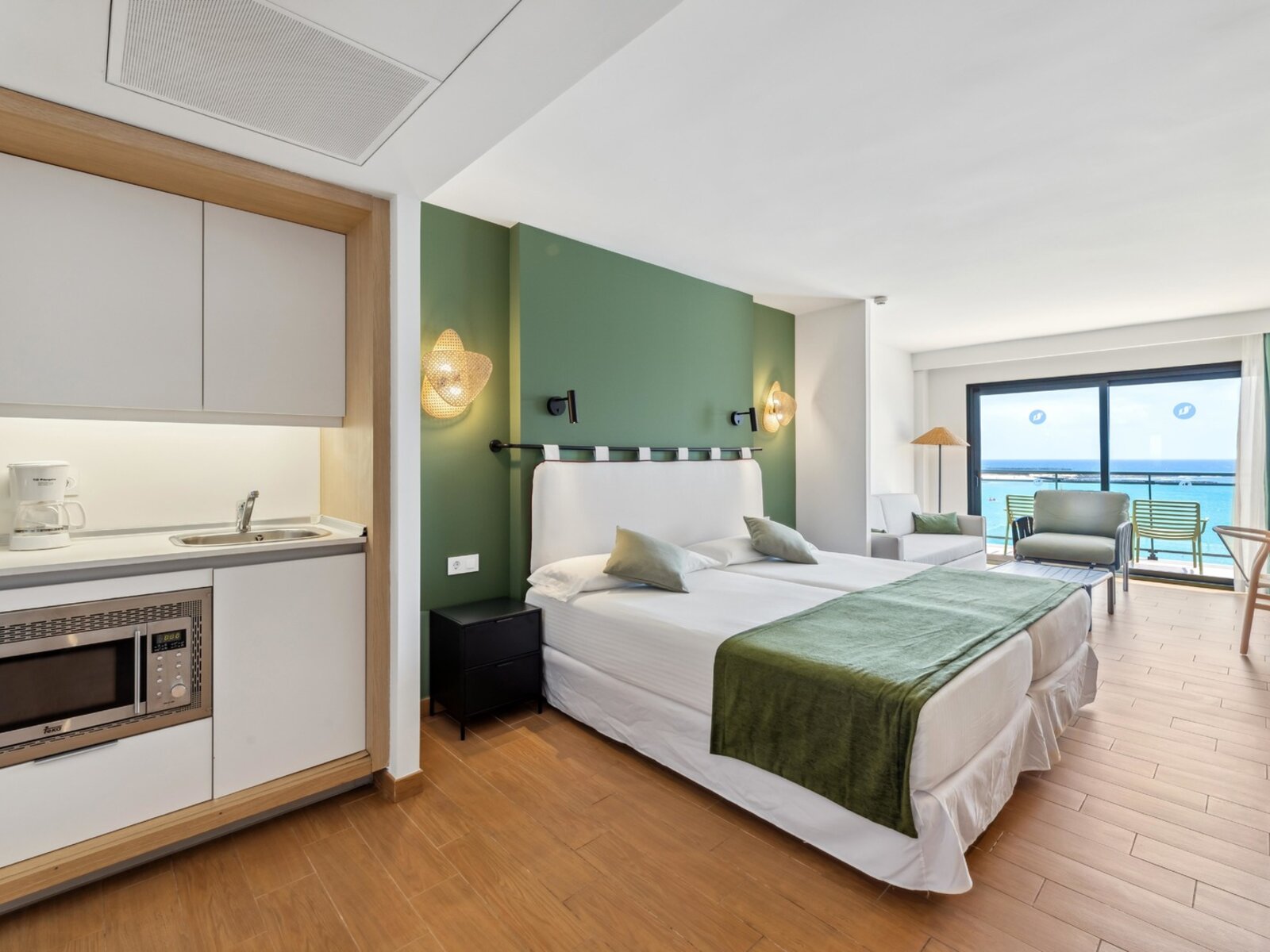 Family Room Sea View