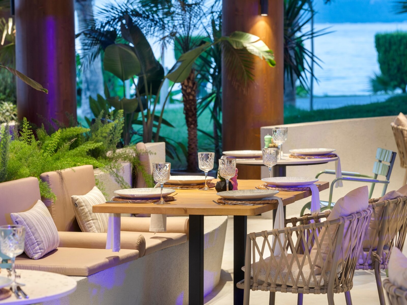 Indigo Gusto Restaurant & Bar