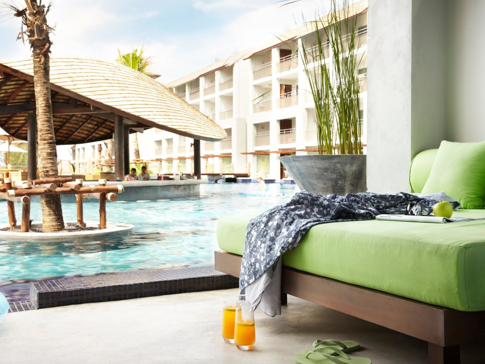 Wohnbeispiel Premium Suite Pool Access