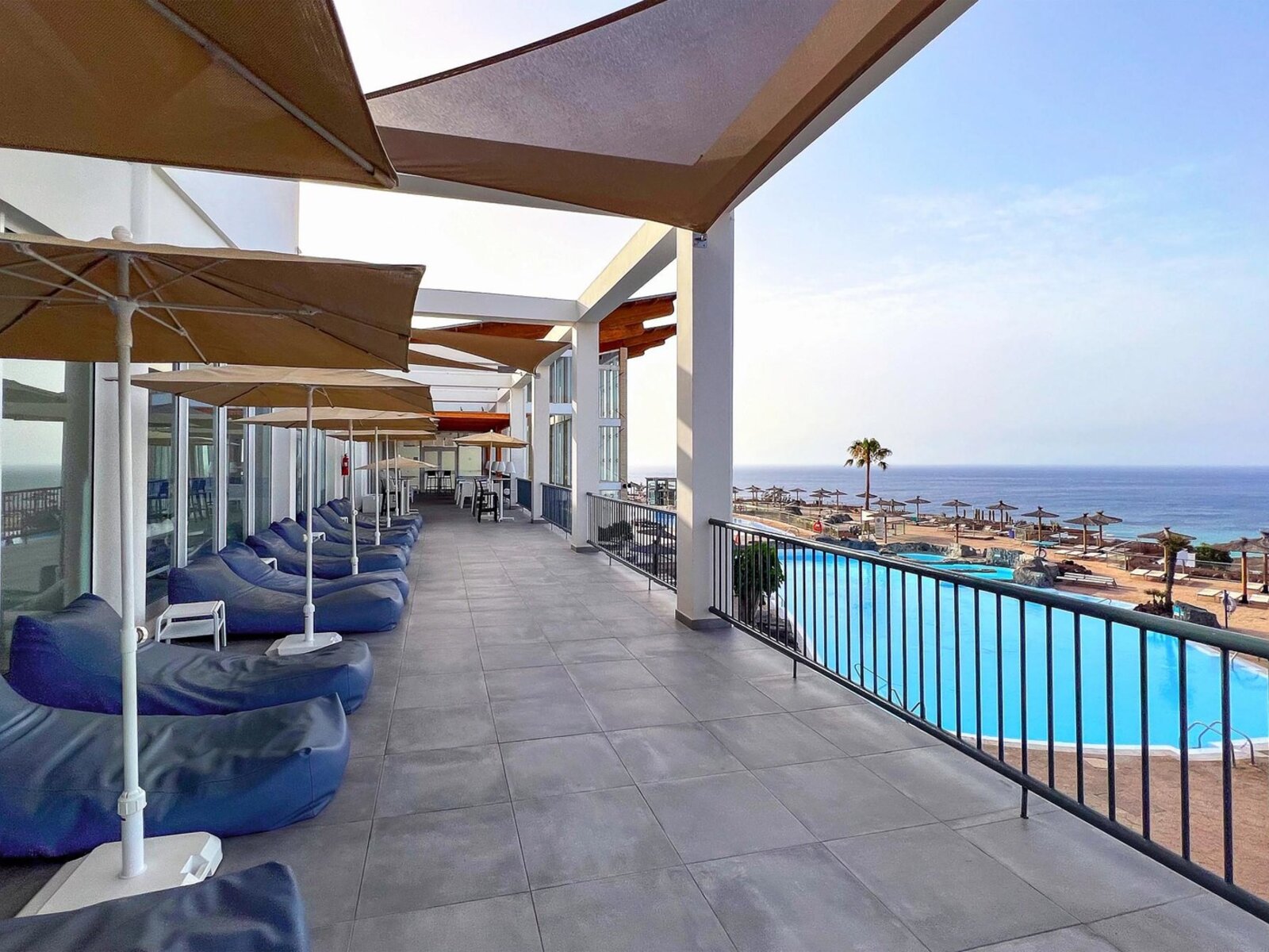 My Favorite Club Lounge